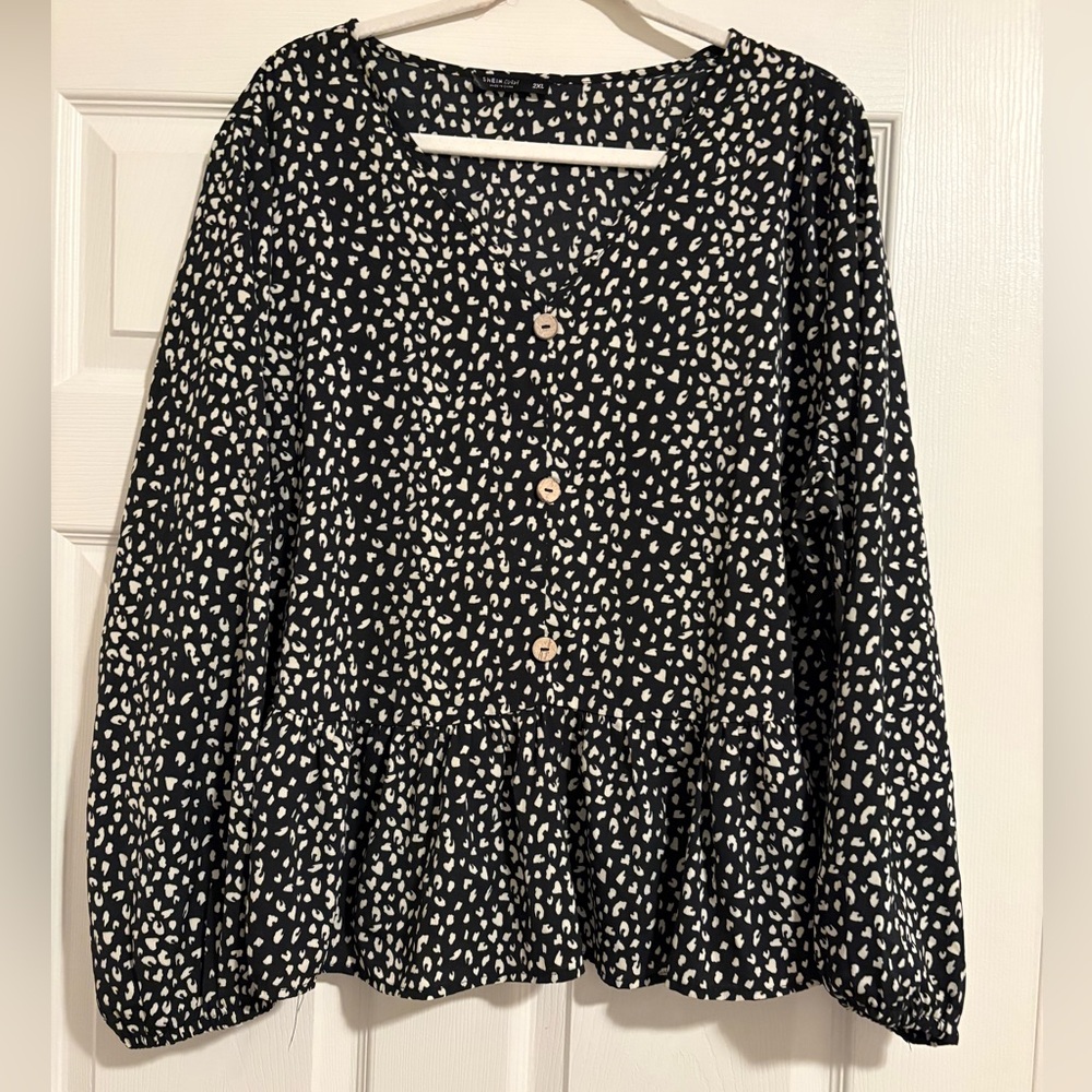 SHEIN Black and White Button-Front Peplum Blouse